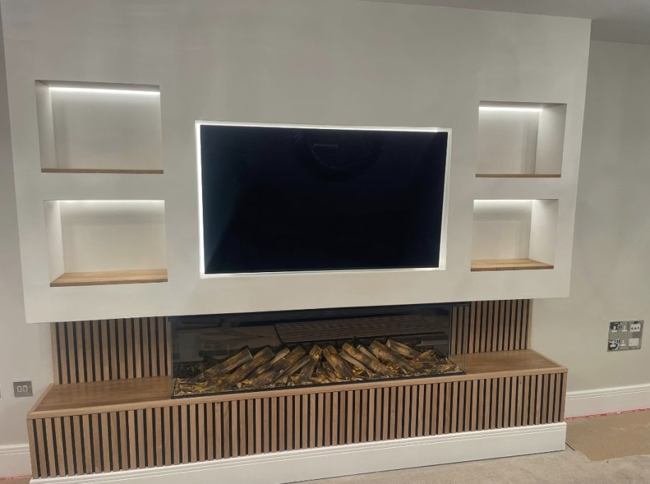 1600 electric fire in a media wall