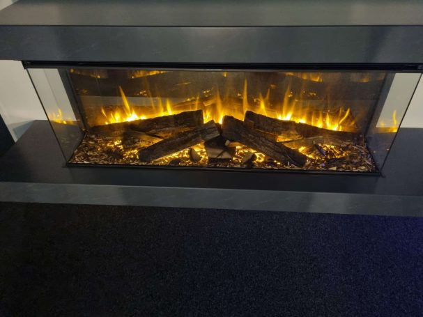 Brockenhurst 1200 suite in Warwickshire showroom